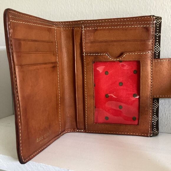 Kate Spade Canvas Vintage Wallet | Dot Noel Pattern - Picture 5 of 8